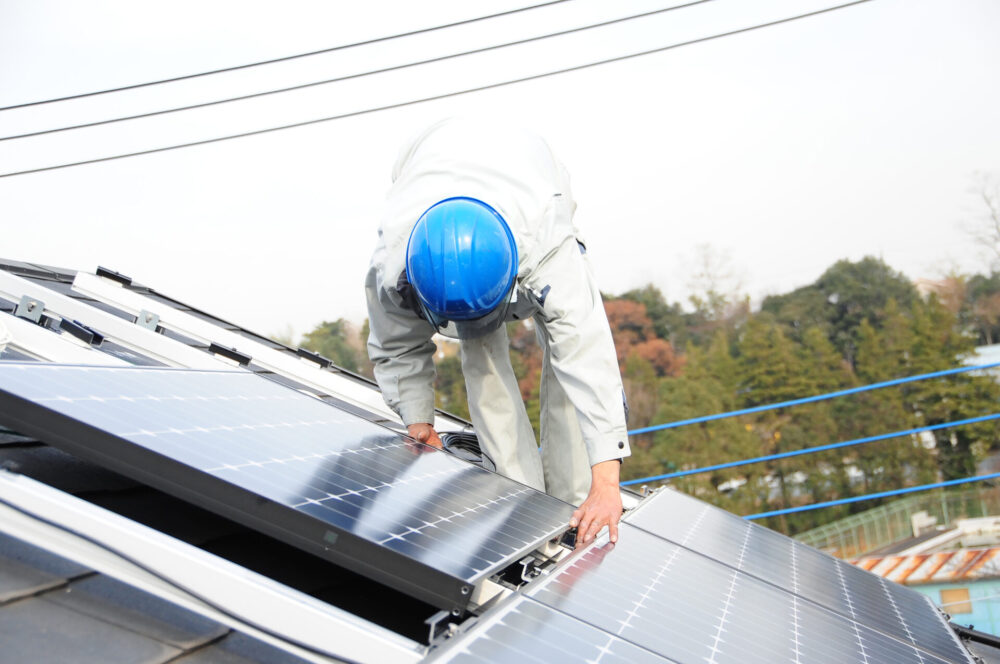 【全工程を解説】太陽光パネル設置工事の1日を完全レポート！